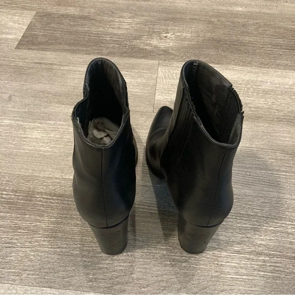 Seychelles Leather Black Ankle Boots - Picture 6 of 9